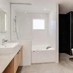 Appartement Revolution - Decoration And High-End Services *