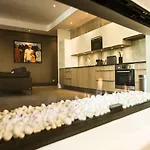 Le Kube - De Prestige Au Centre D'annecy *