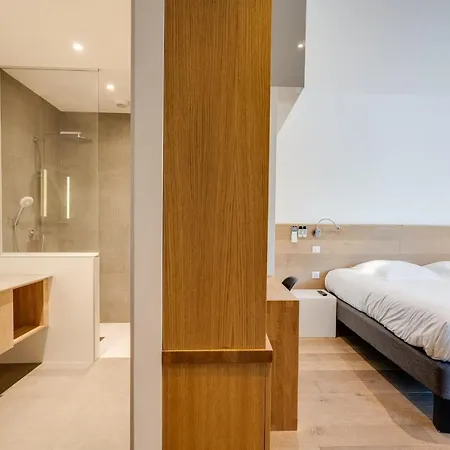 Revolution - Decoration And High-end Services Ferienhaus