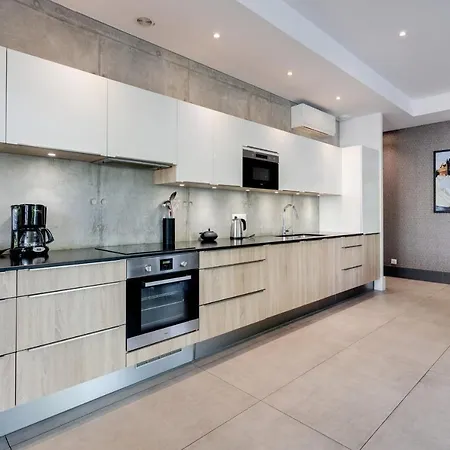 Revolution - Decoration And High-end Services Ferienhaus